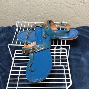 Coach Caterine Blue Patent Leather Flat Sandals Size 8B Shoes